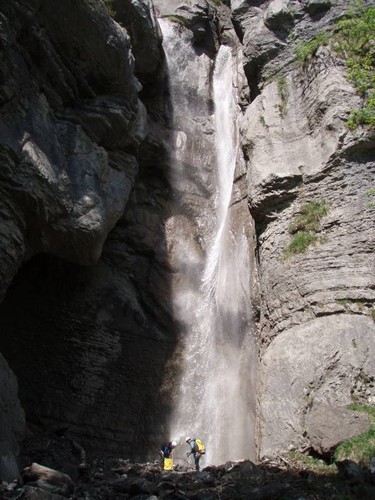 cascade-2